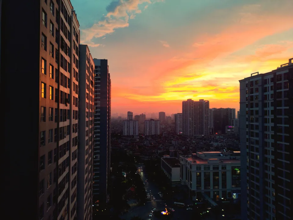 Nhà đất & căn hộ đang bán